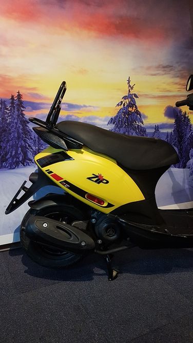 Piaggio Zip