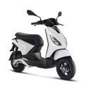 Piaggio 1 Elektrische Scooter